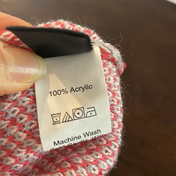 Heart sweater - Picture 11 of 11